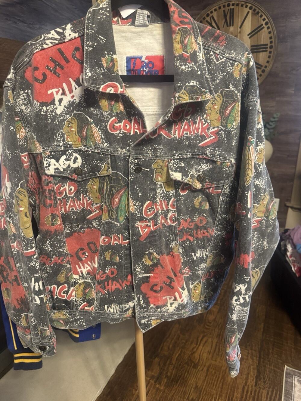 Pro Player Chicago Blackhawks NHL Denim Jacket Men's Size L Logo Button Graphic